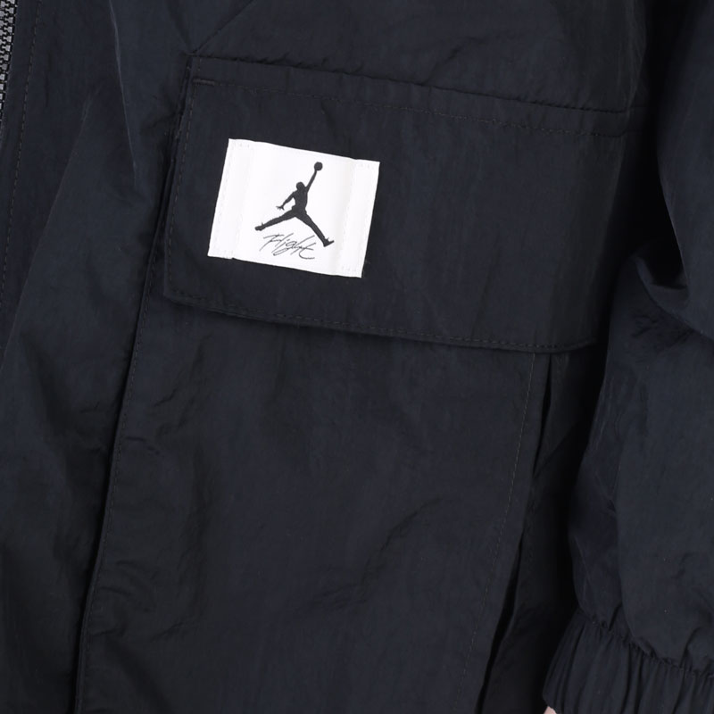Женская куртка Jordan Essentials Oversized Jacket (DM5197-010)  - цена, описание, фото 7